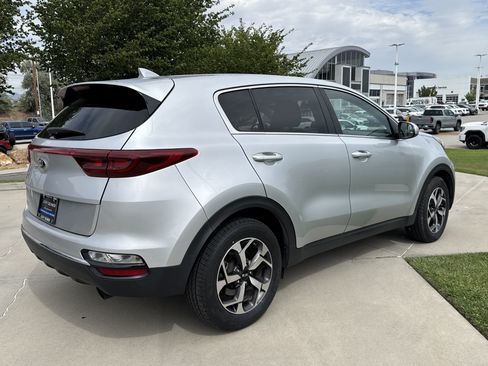 Used 2020 Kia Sportage LX FWD image 5