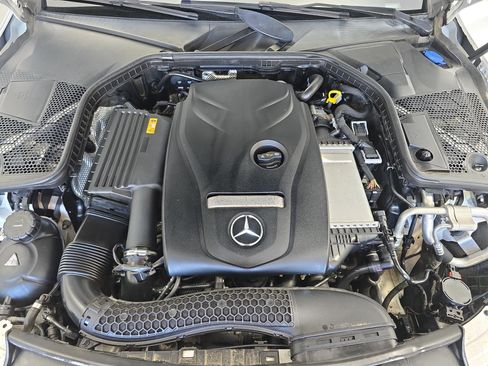 Used 2018 Mercedes-Benz C 300 4MATIC Sedan image 29