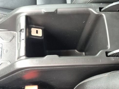 Used 2018 Chevrolet Colorado ZR2 image 32