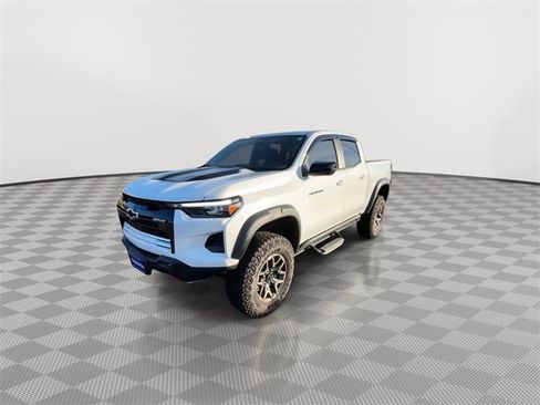 Certified 2024 Chevrolet Colorado ZR2 w/ ZR2 Convenience Package III image 4