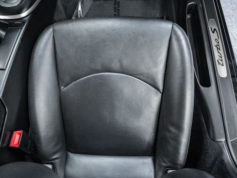 Used 2011 Porsche 911 Turbo S image 31