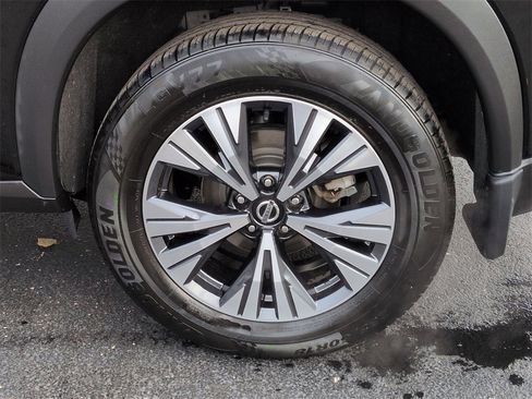 Used 2021 Nissan Rogue SV image 21