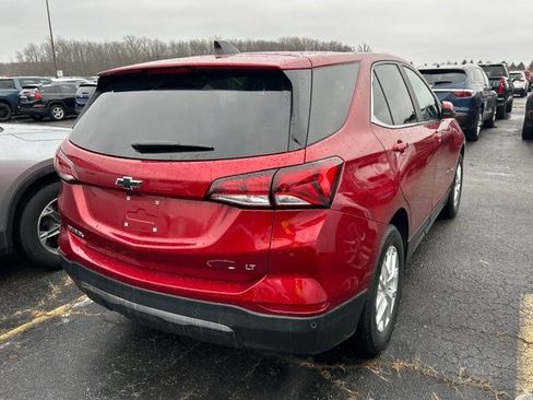 Used 2024 Chevrolet Equinox LT w/ LPO, Floor Liner Package image 3