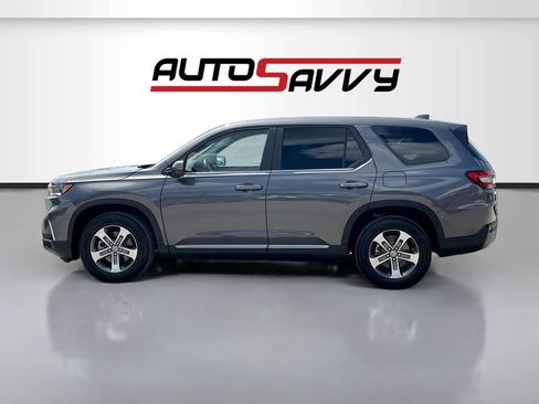 Used 2025 Honda Pilot EX-L image 4