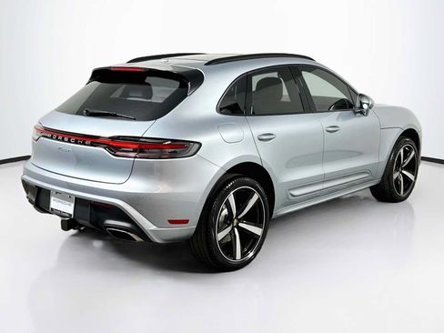 Certified 2026 Porsche Macan AWD/4WD image 9