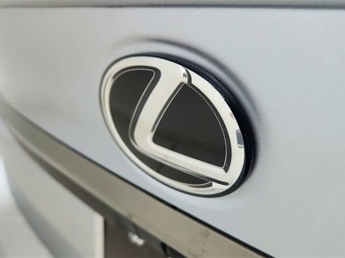 Used 2024 Lexus ES 350 F Sport image 16