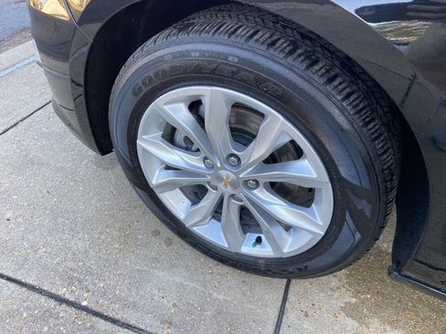 Used 2024 Chevrolet Malibu LT image 24