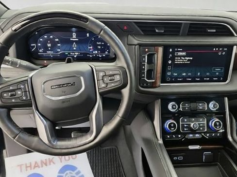 Used 2023 GMC Yukon Denali Ultimate AWD/4WD image 15
