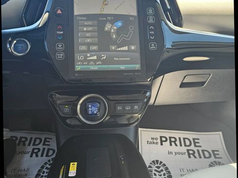 Used 2021 Toyota Prius Prime XLE w/ Carpet Mat Package (TMS) FWD image 24