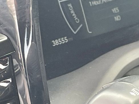 Used 2025 Toyota Camry LE image 34