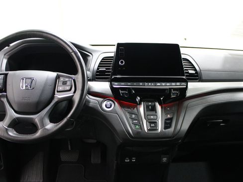 Used 2025 Honda Odyssey Sport-L image 2
