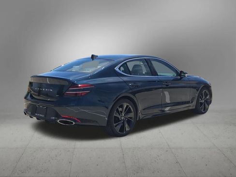 Used 2023 Genesis G70 3.3T RWD image 6