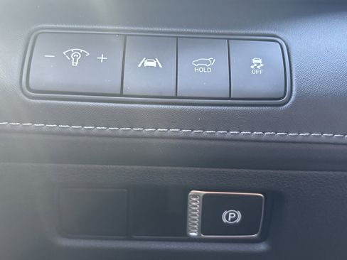 Used 2022 Hyundai Santa Fe SEL Premium image 7