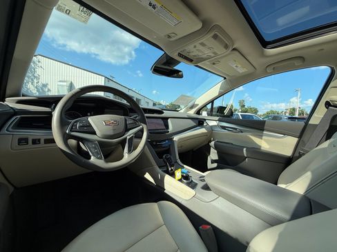 Used 2023 Cadillac XT5 Premium Luxury AWD/4WD image 17