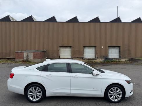 Used 2019 Chevrolet Impala LT FWD image 4