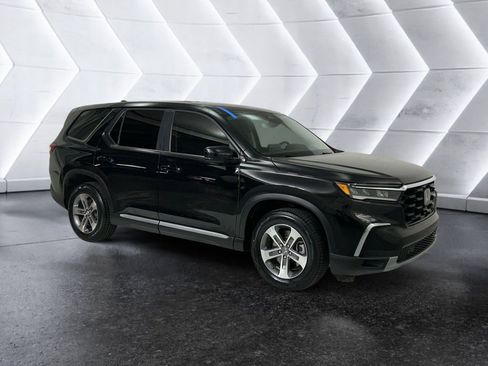 Used 2025 Honda Pilot EX-L image 1