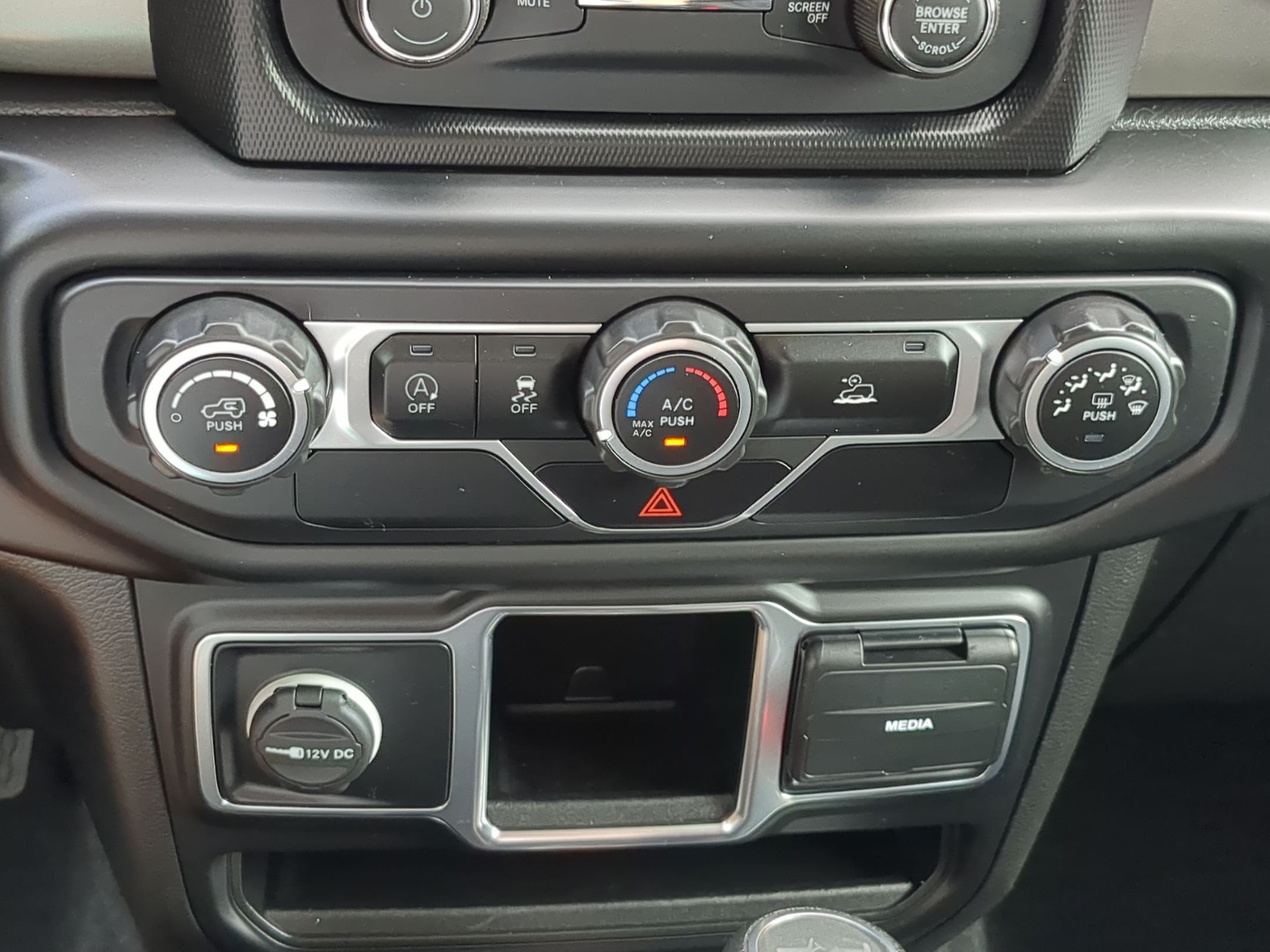 Used 2021 Jeep Wrangler Unlimited Sport AWD/4WD image 22