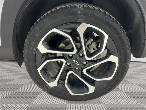 Used 2024 Chevrolet Trax RS w/ Driver Confidence Package image 29