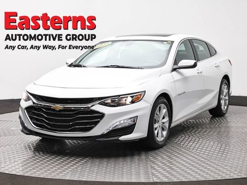 Used 2024 Chevrolet Malibu LT FWD image 1