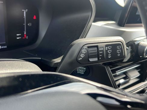 Used 2024 Ford Escape Active AWD/4WD image 25