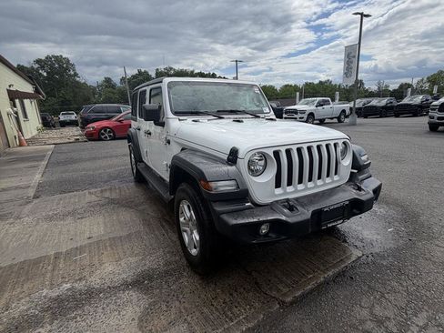 Used 2022 Jeep Wrangler Unlimited Sport AWD/4WD image 1