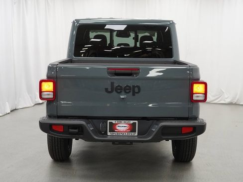 New 2026 Jeep Gladiator Sport image 10