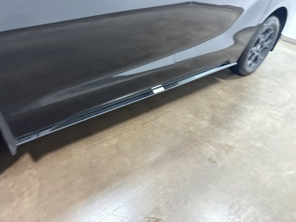 New 2026 Toyota Sienna XLE Woodland Edition AWD/4WD image 9