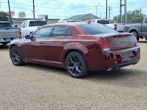 Used 2021 Chrysler 300 S RWD image 3
