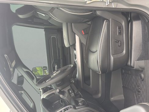 New 2026 RAM 3500 Laramie AWD/4WD image 8