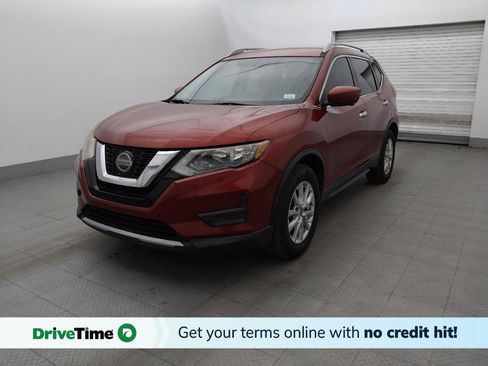 Used 2018 Nissan Rogue SV w/ Premium Package FWD image 1