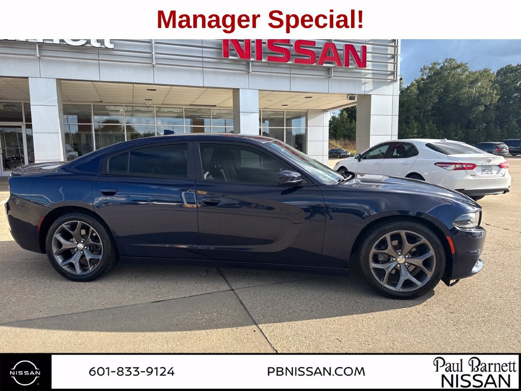 Used 2016 Dodge Charger SXT w/ Rallye Group RWD image 7