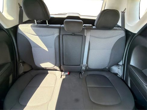 Used 2018 Kia Soul + image 14