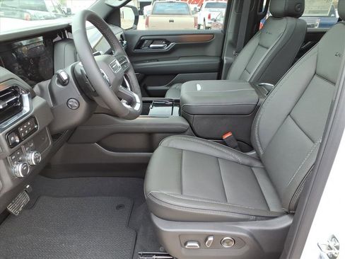 New 2026 GMC Yukon Denali w/ Sun & Power Step Package image 15