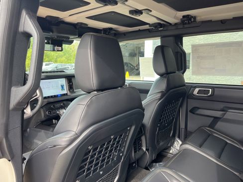 New 2025 Ford Bronco Badlands AWD/4WD image 42