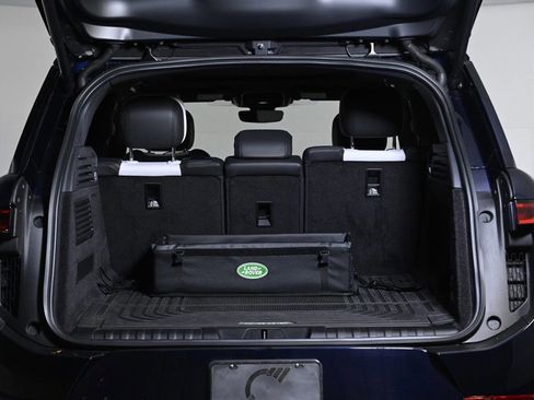 Used 2023 Land Rover Range Rover Sport SE Dynamic image 6