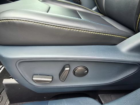 Used 2025 Ford Maverick Lobo AWD/4WD image 26