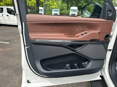 New 2026 Lincoln Navigator Reserve AWD/4WD image 10