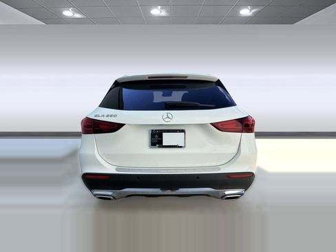 New 2025 Mercedes-Benz GLA 250 image 10