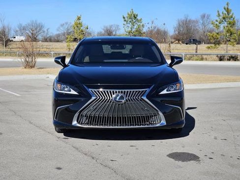 Used 2021 Lexus ES 350 w/ Accessory Package 2 image 2