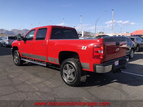 Used 2012 Chevrolet Silverado 2500 LTZ AWD/4WD image 6