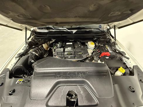 Used 2020 RAM 2500 Limited AWD/4WD image 19