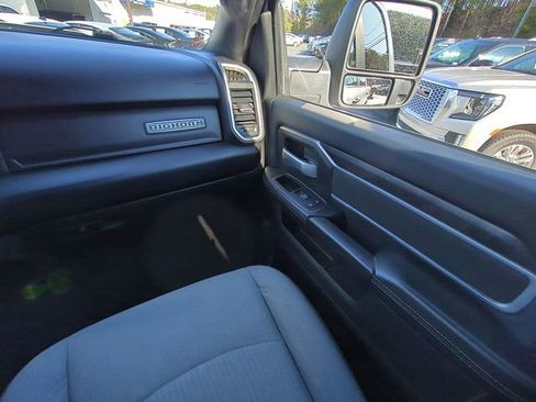 Used 2024 RAM 3500 Big Horn AWD/4WD image 19