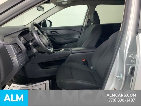 Used 2024 Nissan Rogue S image 18