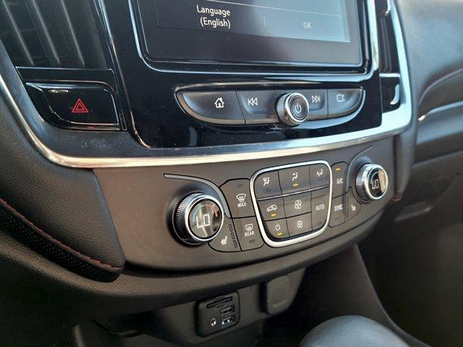 Used 2023 Chevrolet Traverse RS AWD/4WD image 32