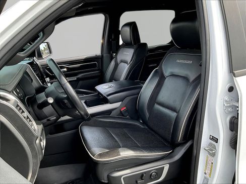 Used 2022 RAM 1500 Laramie w/ Sport Appearance Package AWD/4WD image 22