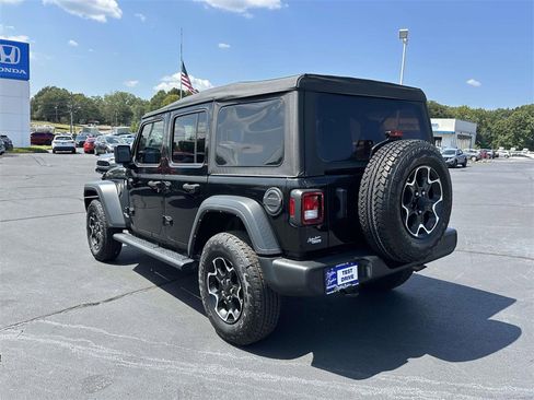 Used 2021 Jeep Wrangler Unlimited Sport image 23