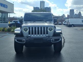 Used 2018 Jeep Wrangler Unlimited Sahara video 2