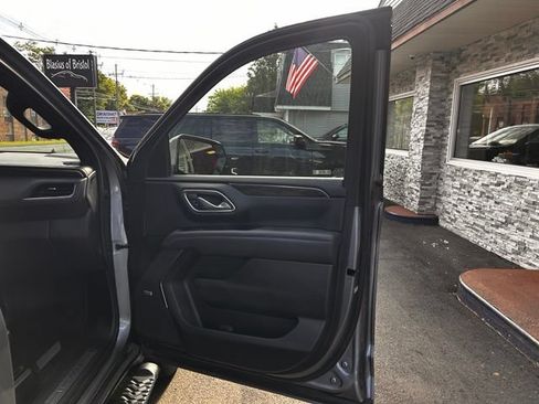 Used 2022 Chevrolet Tahoe Z71 AWD/4WD image 12