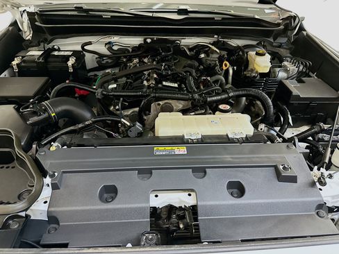 Used 2024 Toyota Tacoma TRD Off-Road image 34