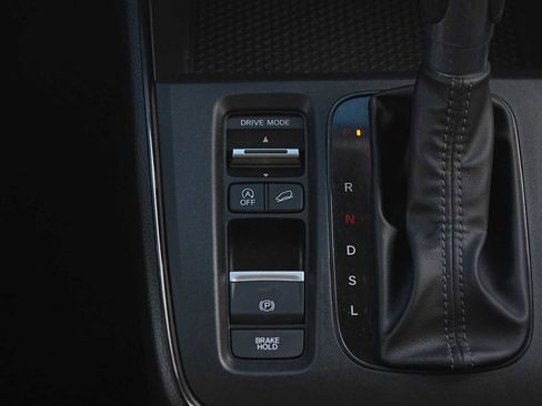 Certified 2025 Honda CR-V LX image 21